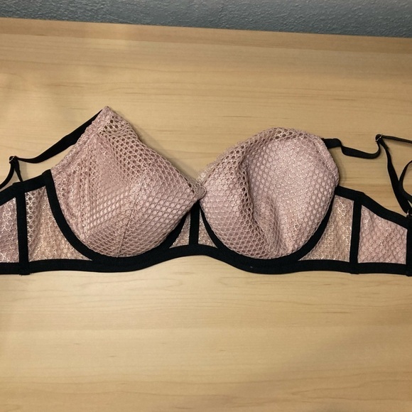 Victoria’s Secret Very Sexy Fishnet Lace pink Pushup Bra 32DD - Picture 5 of 11
